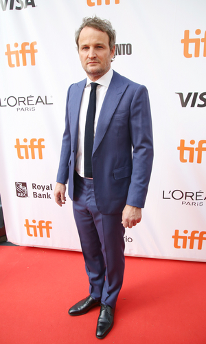Jason Clarke to Play Basketball Legend in HBO's SHOWTIME Image