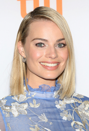 Margot Robbie Will Star in FOOL'S DAY Image