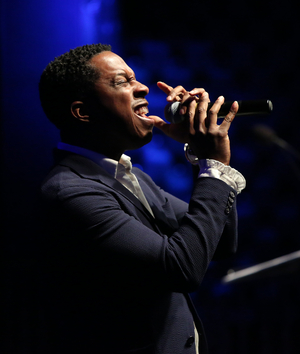 Leslie Odom, Jr. Will Perform an Online Concert For Billboard's Live At-Home Sessions Today 