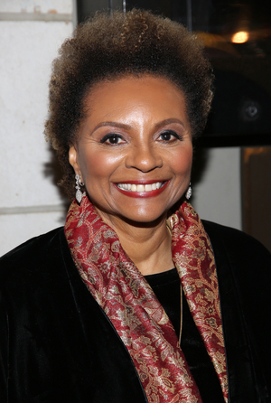 Leslie Uggams, Renee Elise Goldsberry & More to Star In Reading Of BLITHE SPIRIT on STARS IN THE HOUSE 