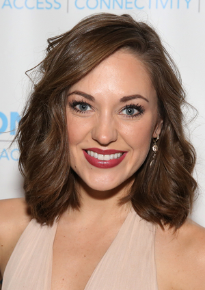Interview: Laura Osnes Shares Behind the Scenes Moments, Favorite Performances & More About R&H GOES POP! Image