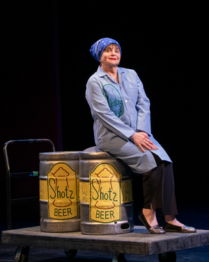 Cindy Williams, Stage Actor and LAVERNE & SHIRLEY Star, Passes Away At 75 Image