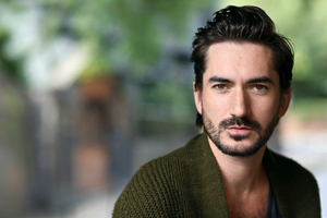 Interview: George Maguire on his Admiration for Dolly Parton and the Joyful Production of DOLLY PARTON'S SMOKY MOUNTAIN CHRISTMAS CAROL Image
