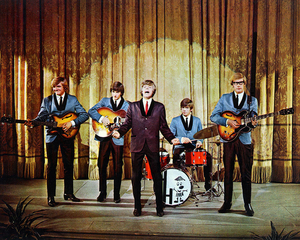 Interview: Peter Noone Talks Touring with Herman's Hermits Image