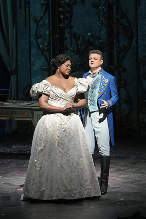 Review: Are Met Audiences Blue? Yes, Because TRAVIATA Has an Angel Image