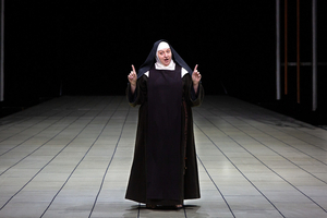 Review: Exquisitely Subtle CARMELITES Makes Another of Its Brief Stops at the Met 