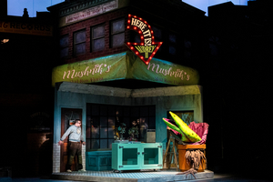 Review: LITTLE SHOP OF HORRORS at Guthrie Theater Image