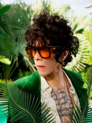 Video: LP Releases the Behind-The-Scenes Video For the New Single 'One Like You' Image