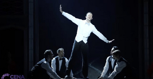 Video: Watch Footage from CANTANDO NA CHUVA (SINGIN' IN THE RAIN) in Brazil  Image