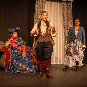 Photos: First look at Curtain Players’ THE REVOLUTIONISTS Photo