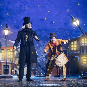 Photos: CHRISTMAS CAROL GOES WRONG UK Tour- First Look Photo