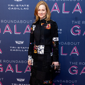 Laura Linney to be Honored at Sing For Hope Pianos 25th Anniversary Video