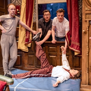 Photos: THE PLAY THAT GOES WRONG New Cast in Rehearsals
