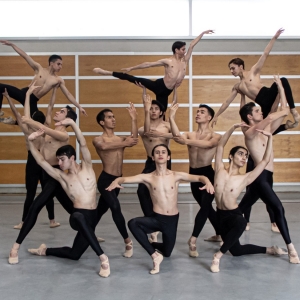 Estudiantes De La Escuela Nacional De Danza Clásica Y Contemporánea Presenta Photo