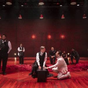 Court Theatre Extends ROSENCRANTZ AND GUILDENSTERN ARE DEAD Video