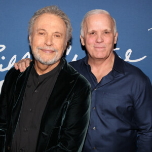 Photos: Billy Crystal & More Celebrate 860 Opening on Broadway Photo