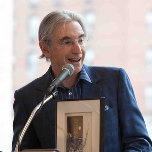 Michael Tilson Thomas, Longtime San Francisco Symphony Leader, Dies at 81 Photo