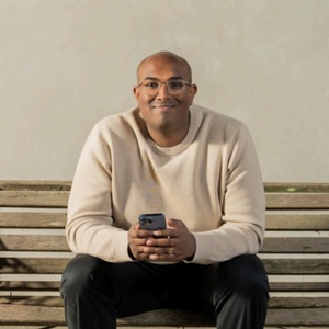 Former Project Writer Launches First National Comedy Tour & Divisive Neighbourhood Ex