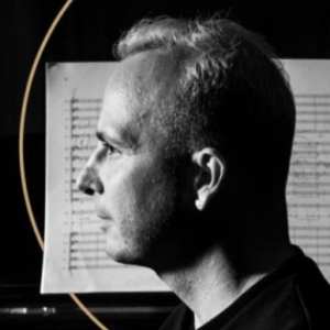 The Philadelphia Orchestra Gives 2025 C. Hartman Kuhn Award to Principal Tuba Carol J Photo