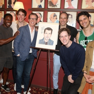 Photos: GOODNIGHT, OSCAR Star Sean Hayes Honored With Sardis Portrait Photo