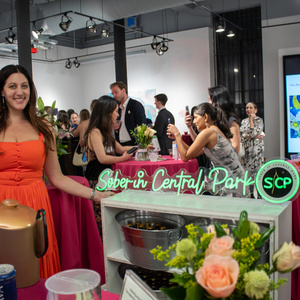 Photos: Girls Inc. of NYC Her Canvas Soirée Raises $46.9K at Mriya Gallery Photo