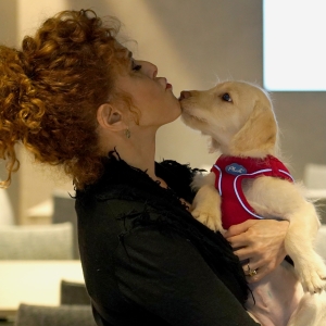Photos: Bernadette Peters Stops By BROADWAY BARKS Participating Shelter Photo