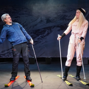 Photos: GWYNETH GOES SKIING Arrives Off-Broadway Photo