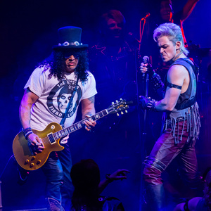 Photos: Slash Makes Broadway Debut in THE LOST BOYS Photo