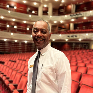 Kravis Center to Recruit Volunteer Ushers for Upcoming Season Photo