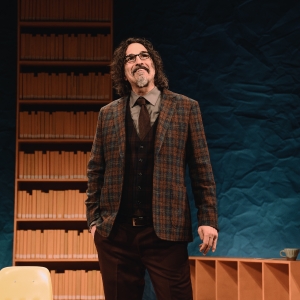 Photos: Gary Gulman in GRANDILOQUENT at the Lucille Lortel Theatre Photo