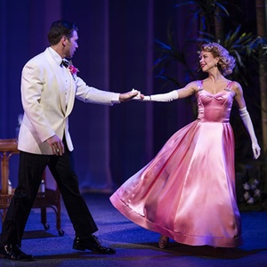 Photos: SOUTH PACIFIC Opens At Paramount Theatre Photo
