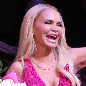 Kristin Chenoweth Returns to QUEEN OF VERSAILLES After Knee & Neck Injury Photo