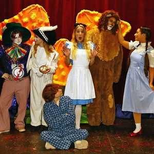 Photos: Sutter Street Theatre's DOROTHY MEETS ALICE OR THE WIZARD OF WONDERLAND Photo