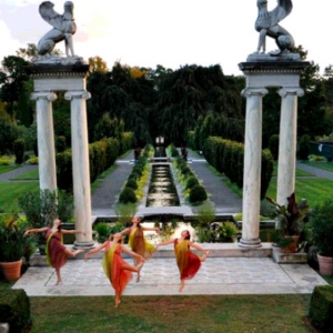 Lori Belilove's Isadora Duncan Dance Company Returns to Untermyer Gardens Photo