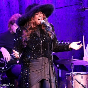 Photos: Vocalist Wendy Moten Returns To Birdland For Her Annual Concert Photo