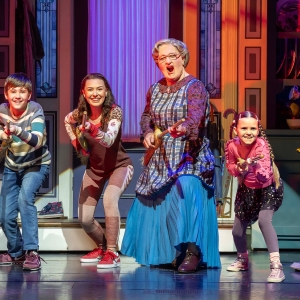 Show of the Week: Save Up to 40% on MRS. DOUBTFIRE at the Shaftesbury Theatre Photo