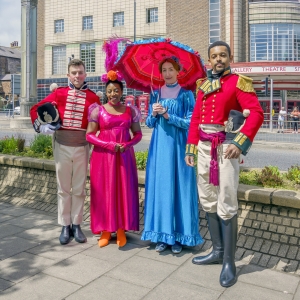 Photos: QUALITY STREET UK Tour; Get a First Look at the Cast Photo