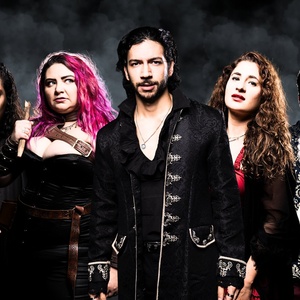 DRUNK DRACULA Returns To New York For A Six-Week Halloween Run Photo