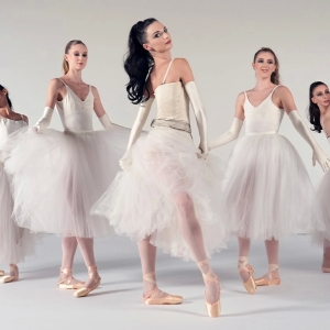 Miami City Ballet Performs WINTER MIX Next Year Photo