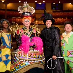 Cast Set For Darlington Hippodrome's GOLDILOCKS AND THE THREE BEARS Panto Photo