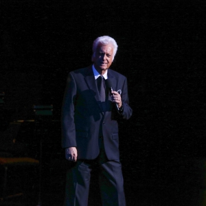 Singer and Actor Jack Jones Dies at 86 Photo