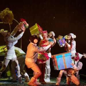 Cirque Du Soleil Brings 'TWAS THE NIGHT BEFORE... to St. Louis Video