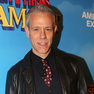 Adam Pascal to Direct CABARET at Connecticut's Press Box Theater Photo