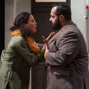 Photos: First Look At Pulitzer Prize-Winning SELLING KABUL At Northlight Theatre Video
