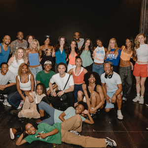 Photos: Knicks City Dancers Visit MJ: THE MUSICAL Photo