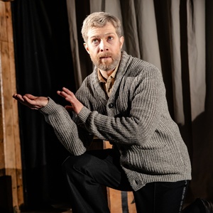 Photos: First Look At TWO HALVES OF GUINNESS Starring Zeb Soanes Photo