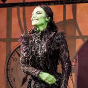 WICKED Star Willemijn Verkaik Lends Voice to Idina Menzel in German & Dutch Dubs Photo