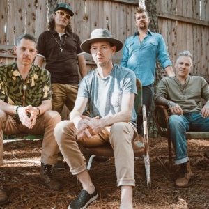 THE INFAMOUS STRINGDUSTERS To Perform At Patchogue Theatre In January