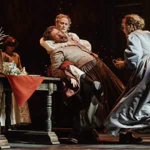 Photos: Jennifer Nettles' GIULIA: THE POISON QUEEN OF PALERMO Photo