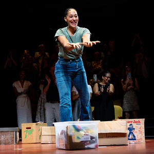 Photos: Tracee Ellis Ross Takes Bows In EVERY BRILLIANT THING Photo